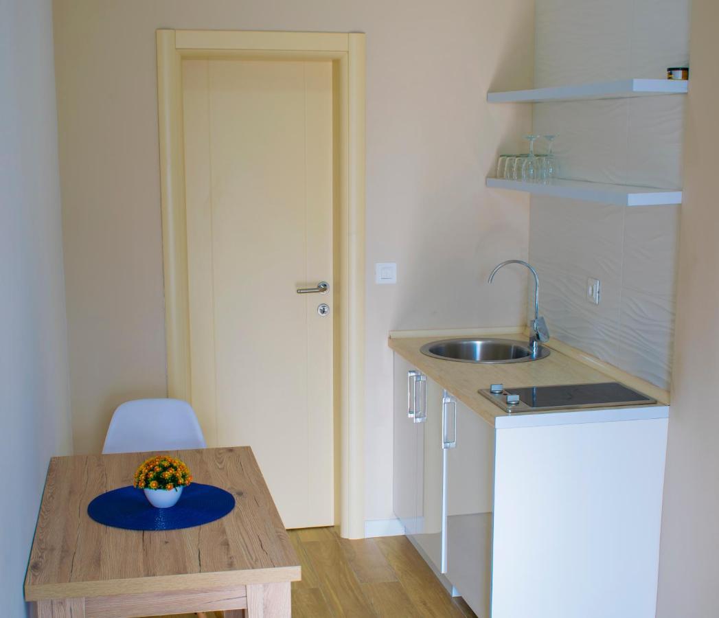 Apartments Kan Ulcinj Exterior photo